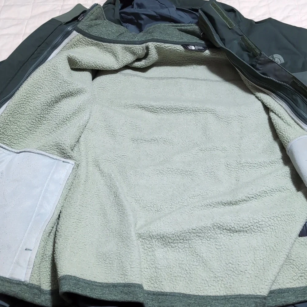 North Face Mens Winter Coat - Picture 4 of 5